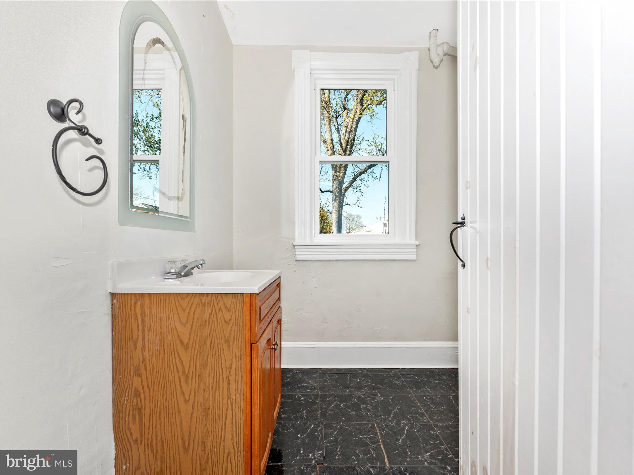 DOWNTOWN WESTMINSTER - Residential