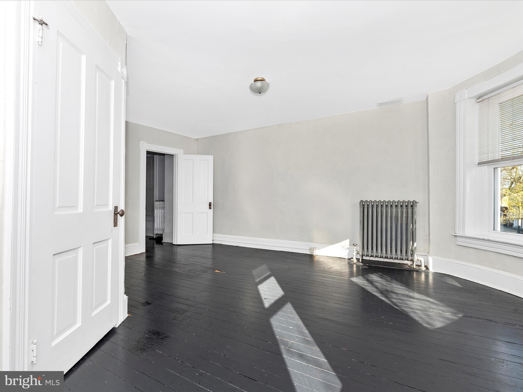 DOWNTOWN WESTMINSTER - Residential