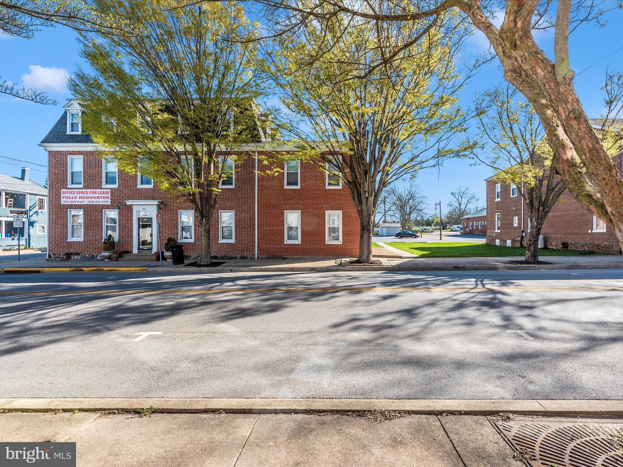 DOWNTOWN WESTMINSTER - Residential