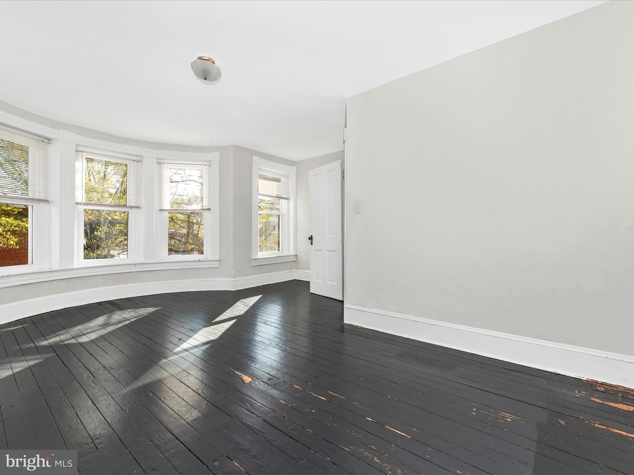 DOWNTOWN WESTMINSTER - Residential