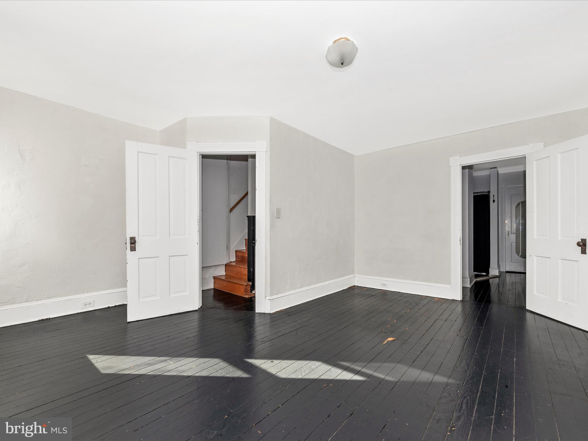 DOWNTOWN WESTMINSTER - Residential