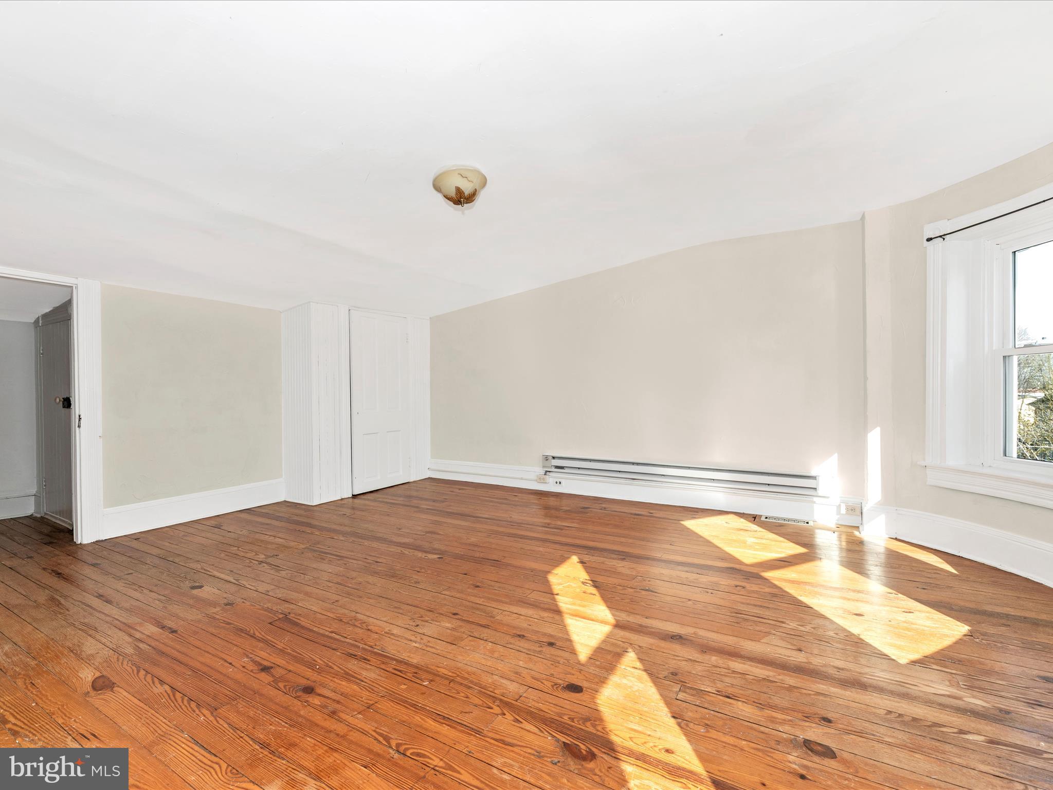 DOWNTOWN WESTMINSTER - Residential