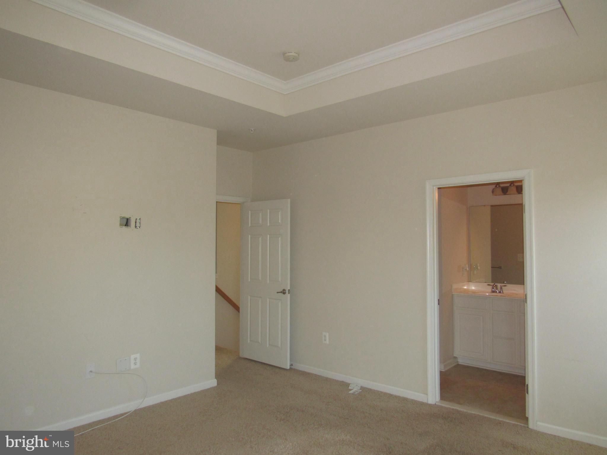 ADDISON ROAD SOUTH - Residential Lease