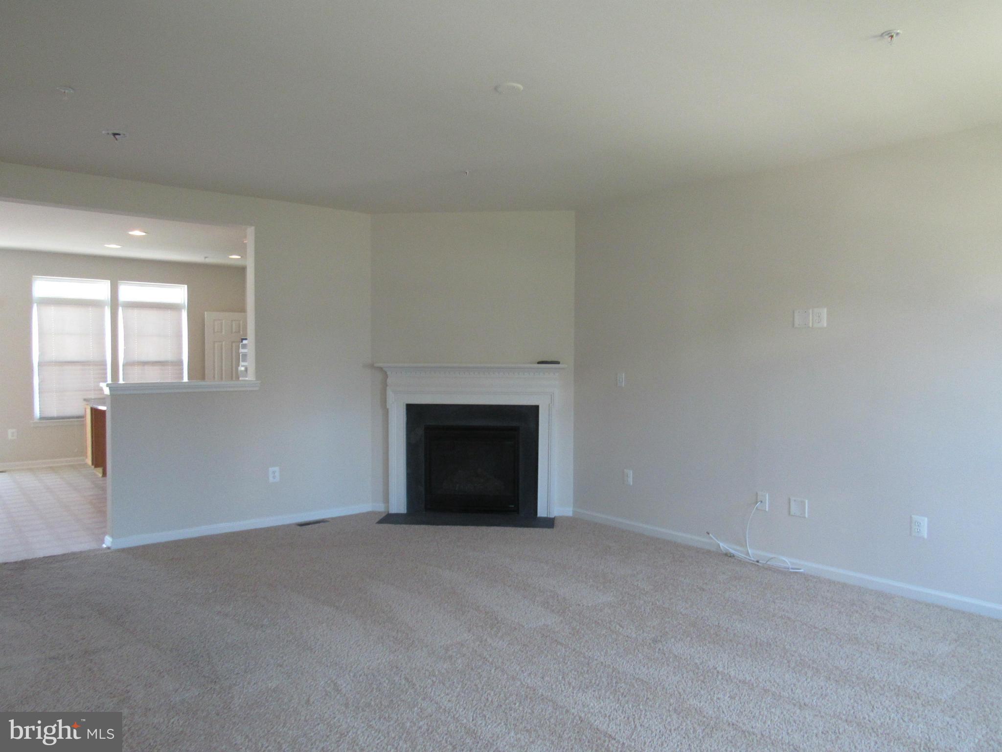 ADDISON ROAD SOUTH - Residential Lease