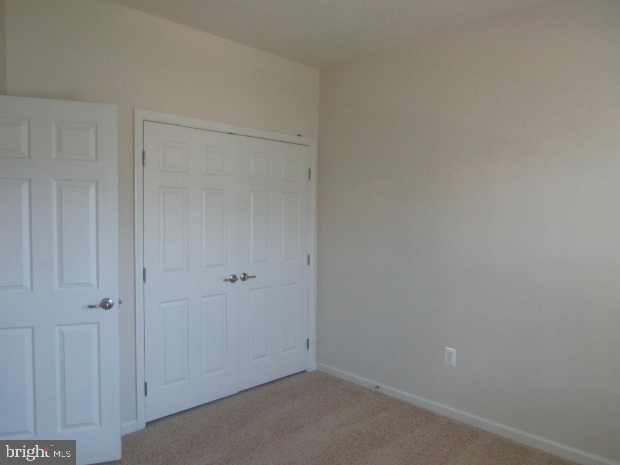 ADDISON ROAD SOUTH - Residential Lease