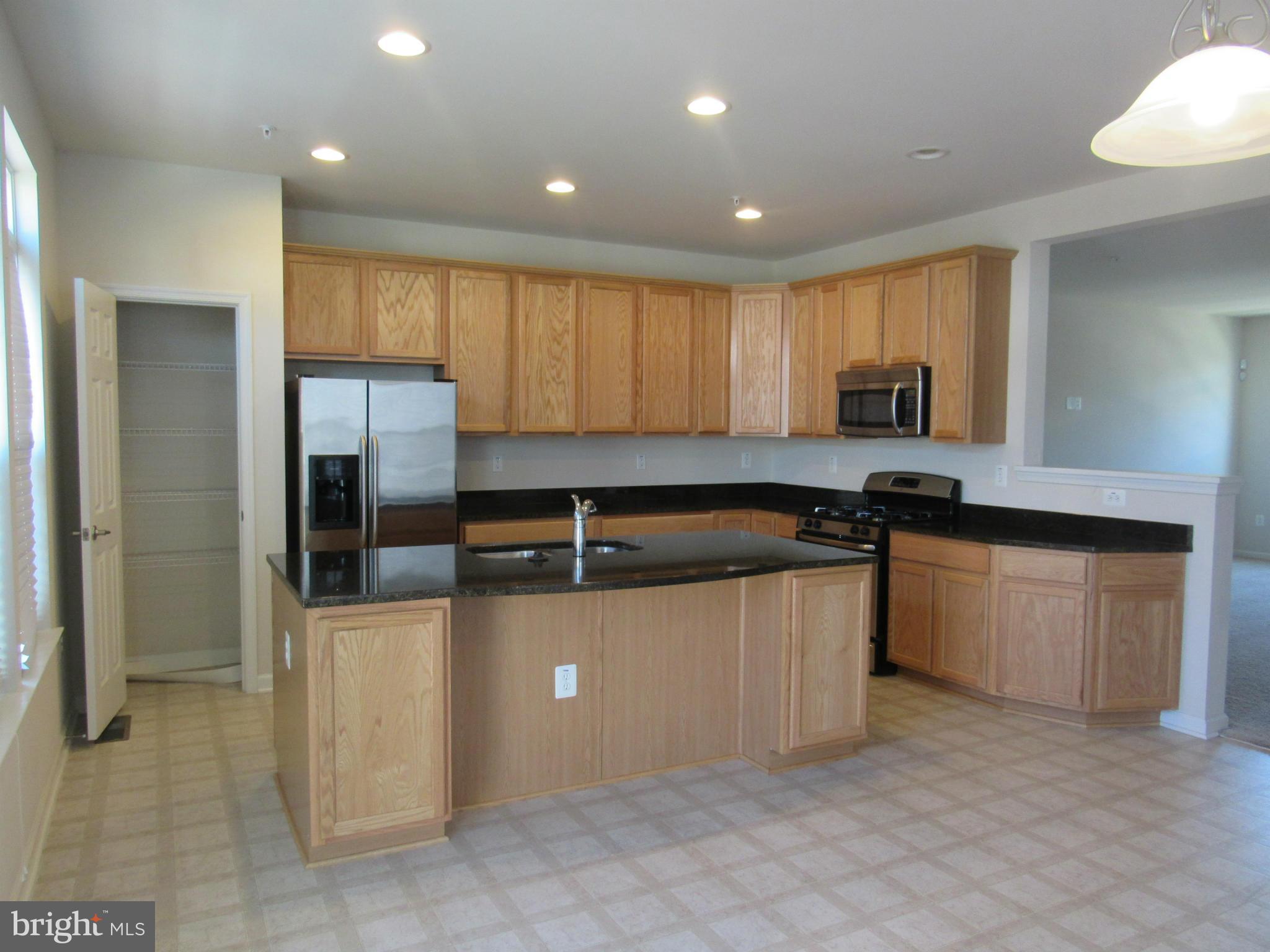 ADDISON ROAD SOUTH - Residential Lease