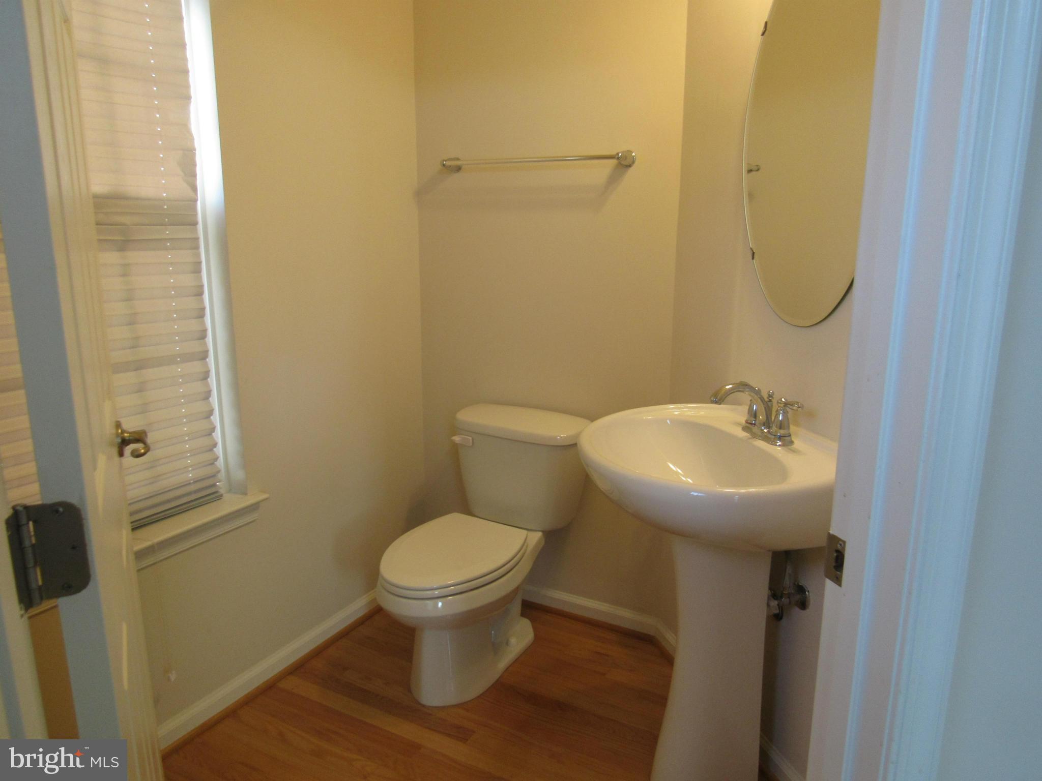 ADDISON ROAD SOUTH - Residential Lease