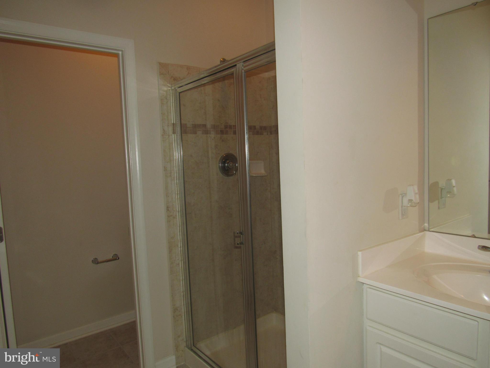 ADDISON ROAD SOUTH - Residential Lease