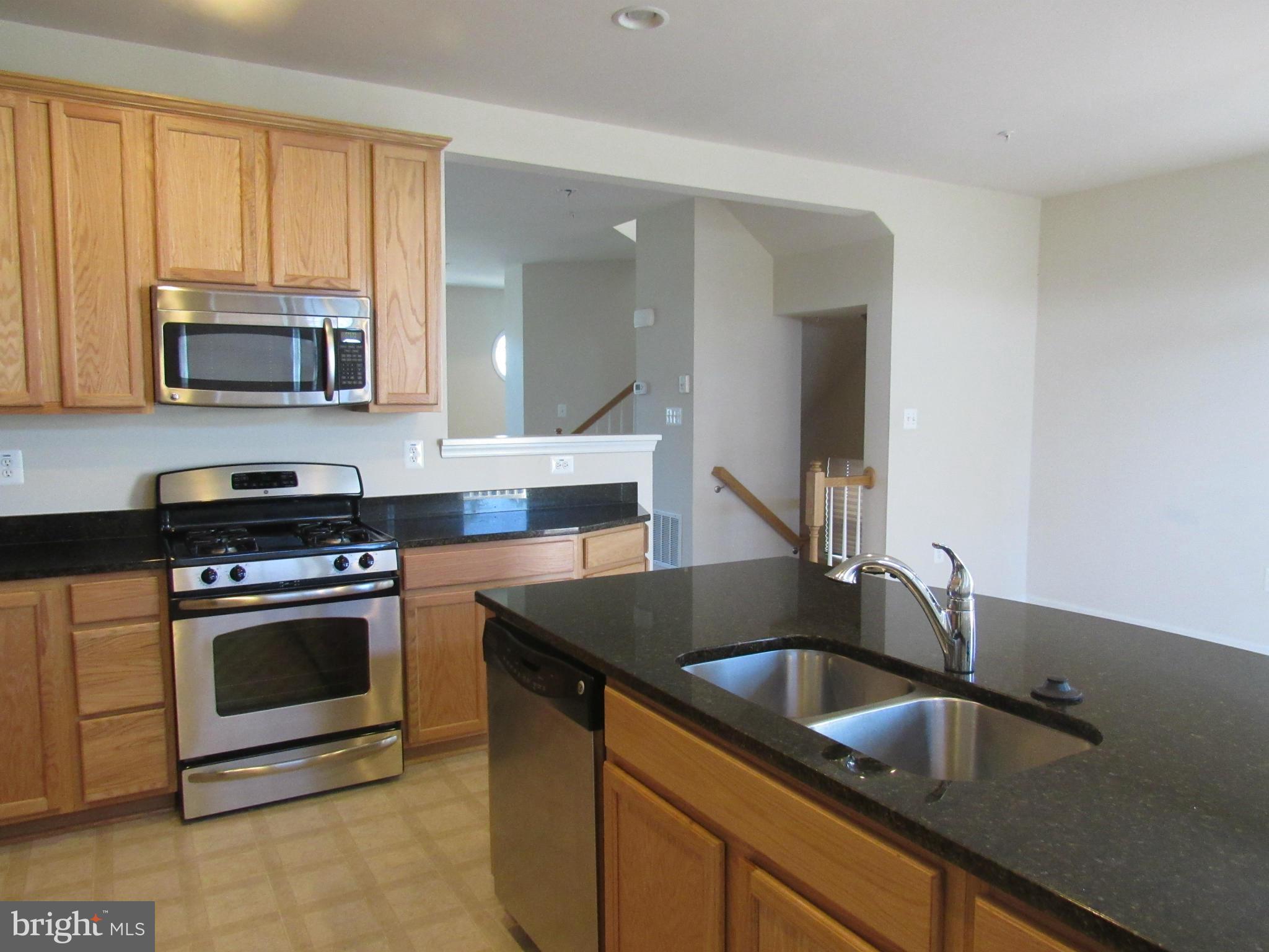 ADDISON ROAD SOUTH - Residential Lease