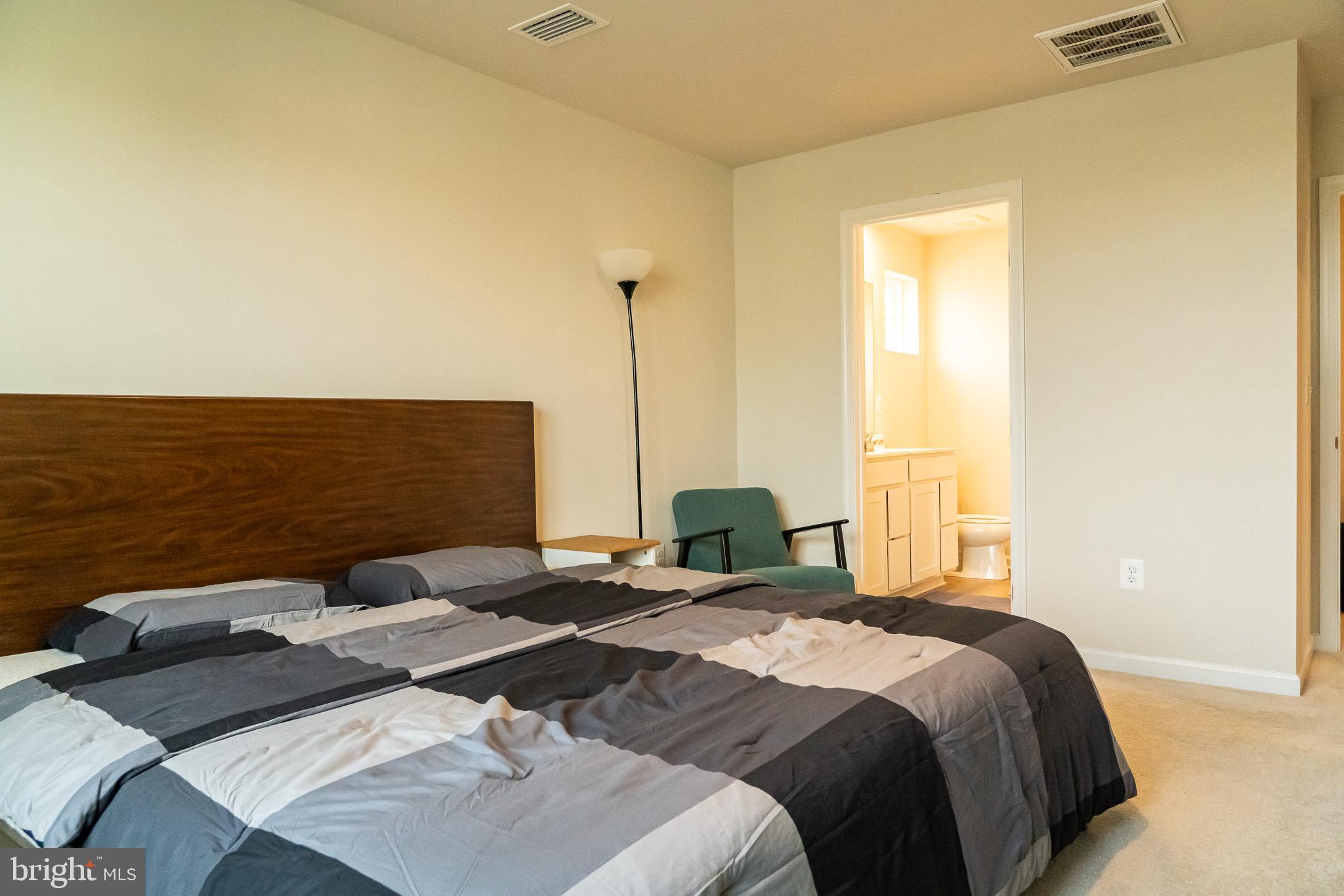 LAUREL PARK - Residential