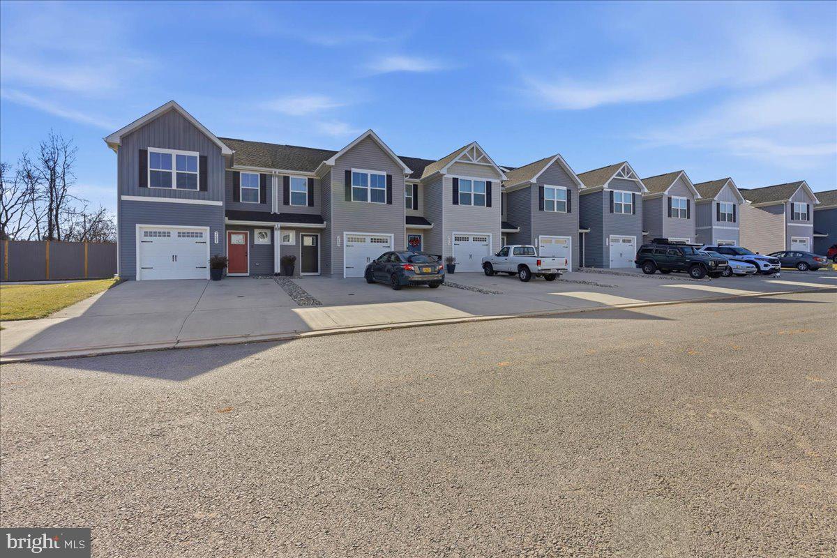 LAUREL PARK - Residential