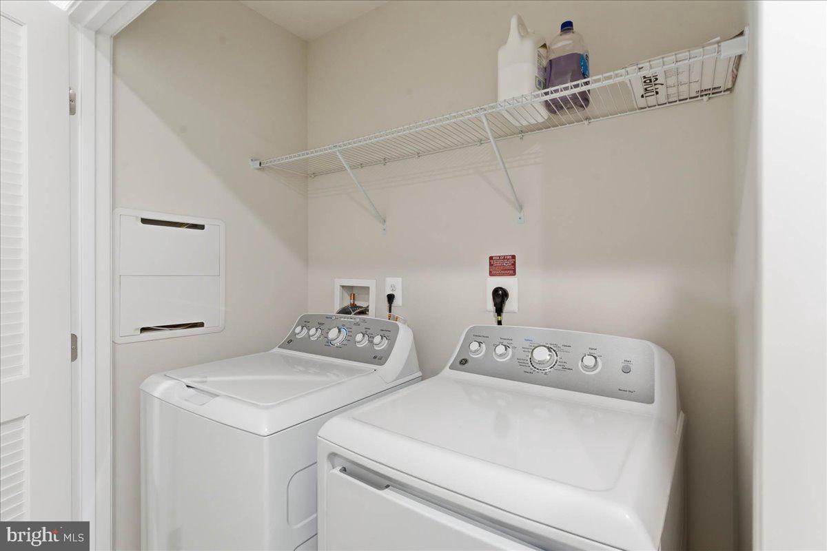 LAUREL PARK - Residential