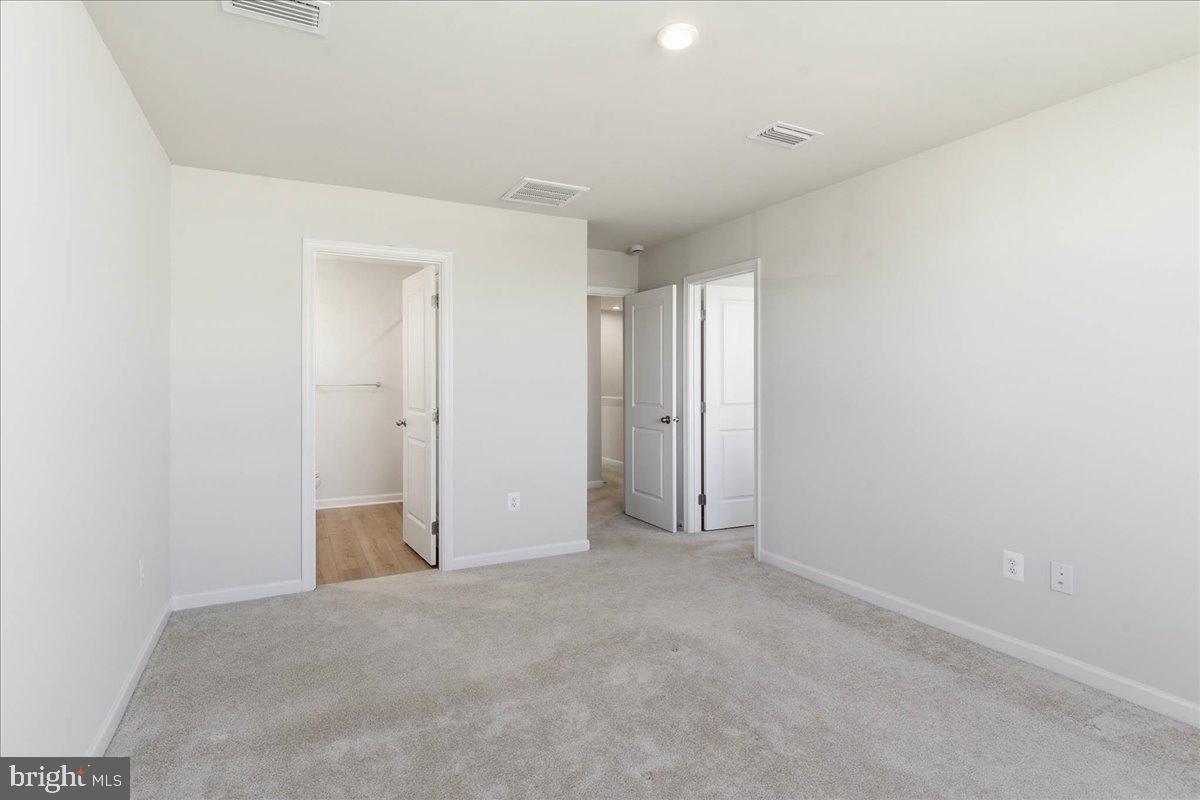 LAUREL PARK - Residential