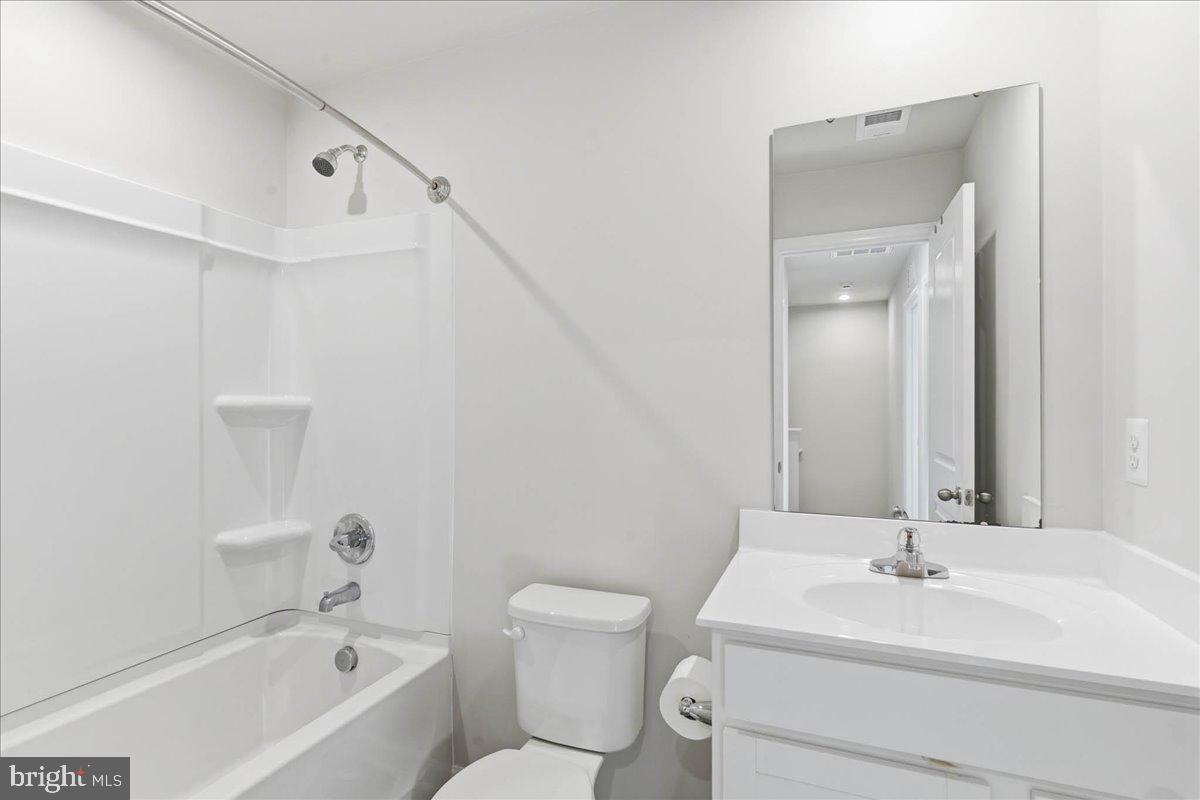 LAUREL PARK - Residential