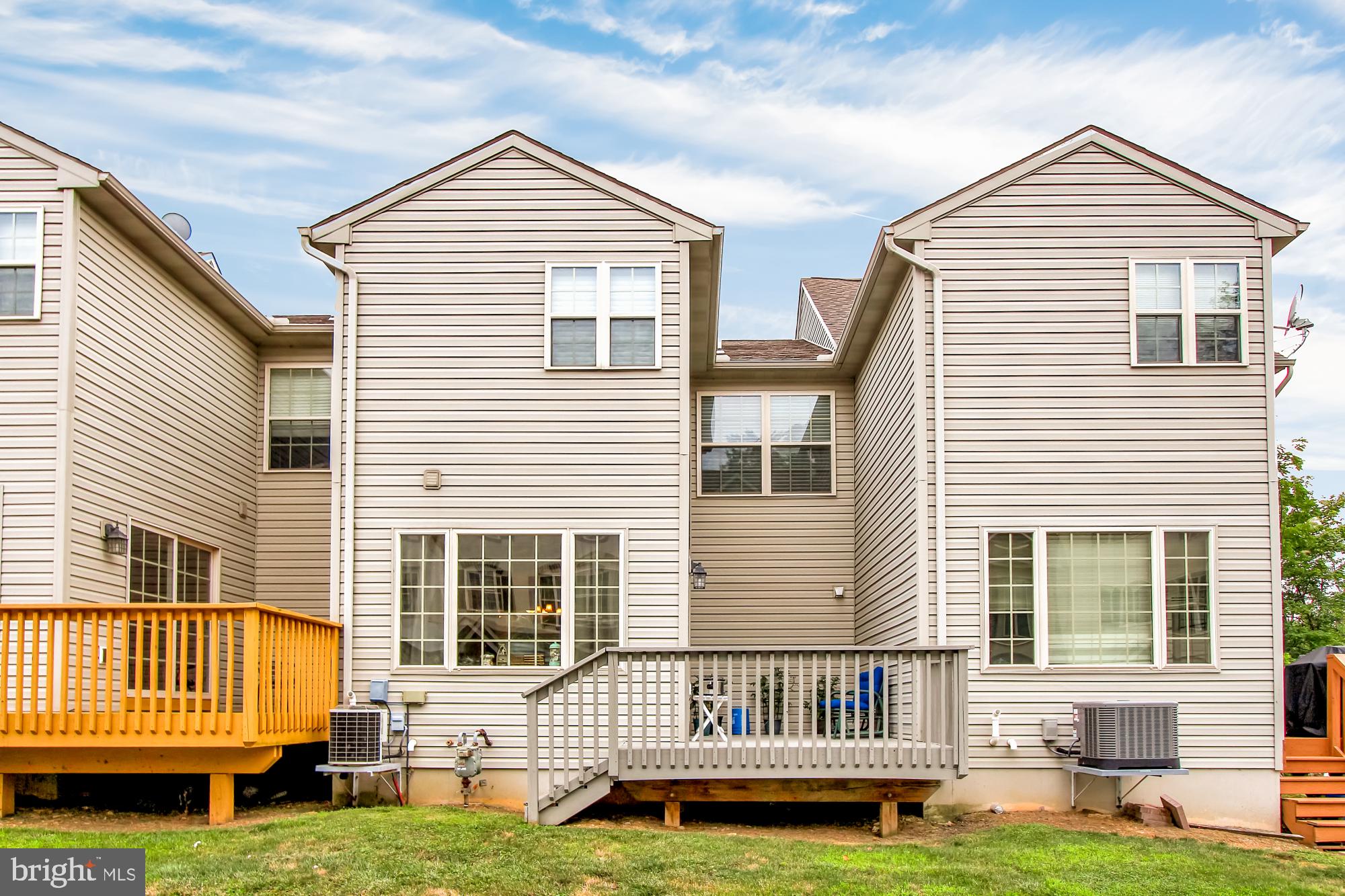 CARRIAGE CROSSINGS - Residential