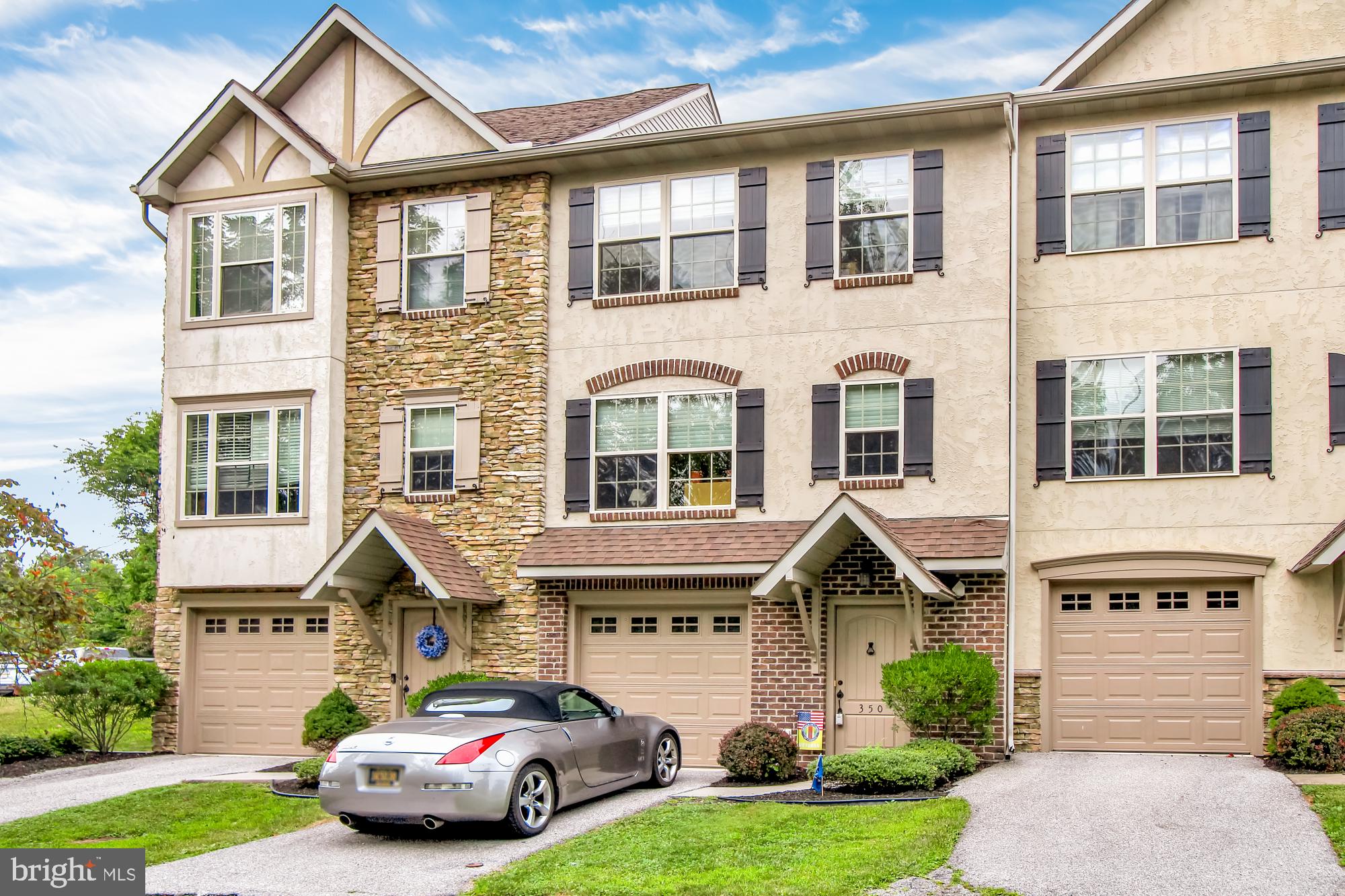 CARRIAGE CROSSINGS - Residential