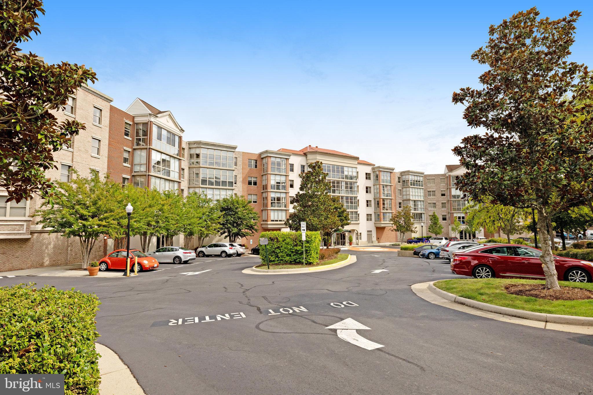 MAGNOLIAS AT LANSDOWNE WOODS - Residential