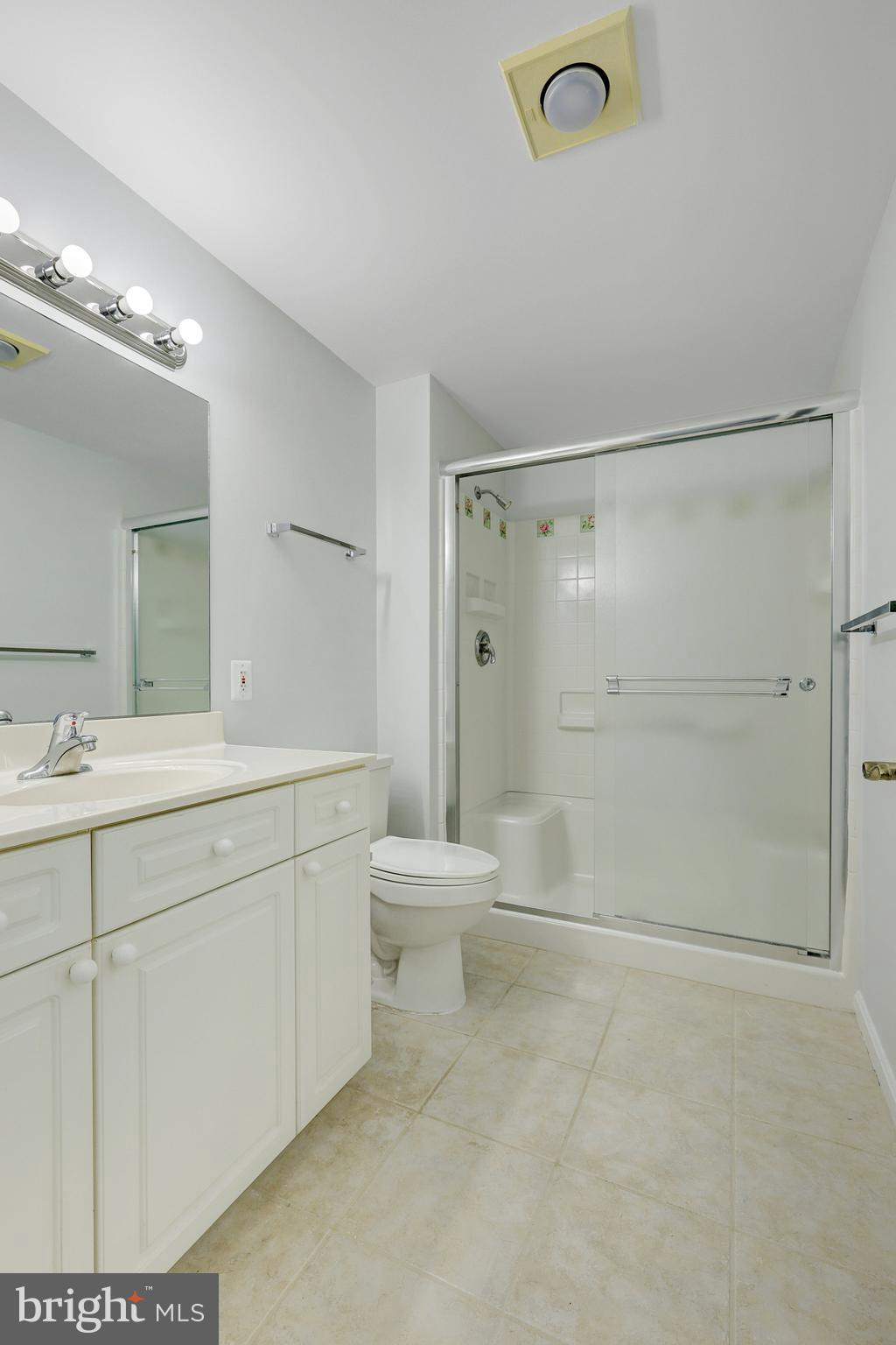 MAGNOLIAS AT LANSDOWNE WOODS - Residential