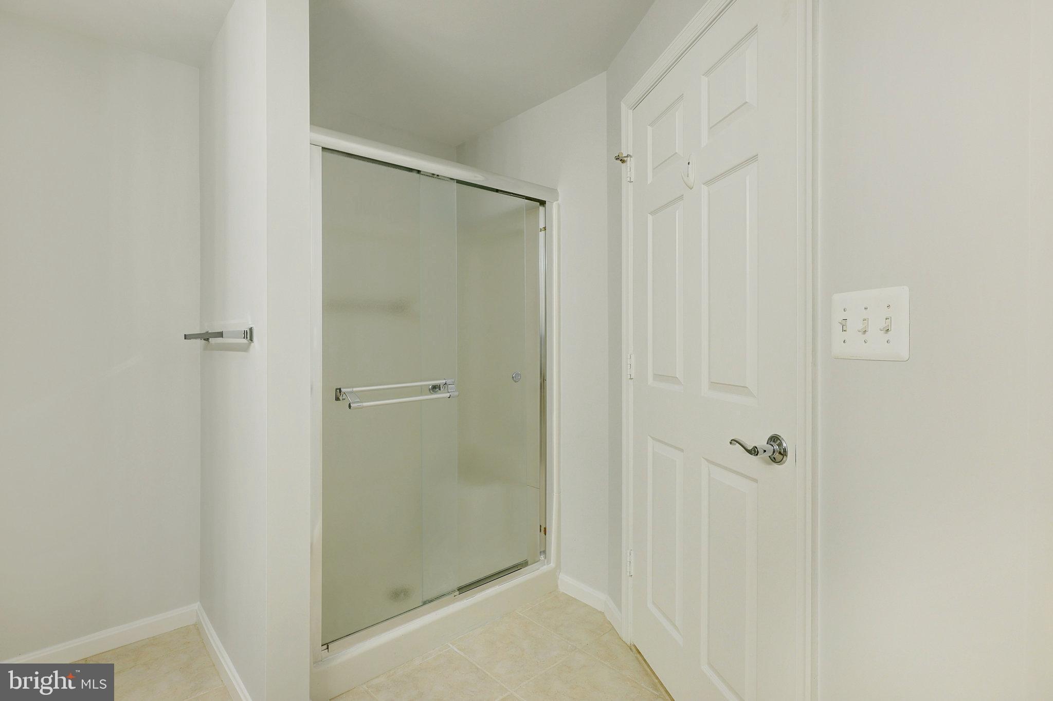 MAGNOLIAS AT LANSDOWNE WOODS - Residential