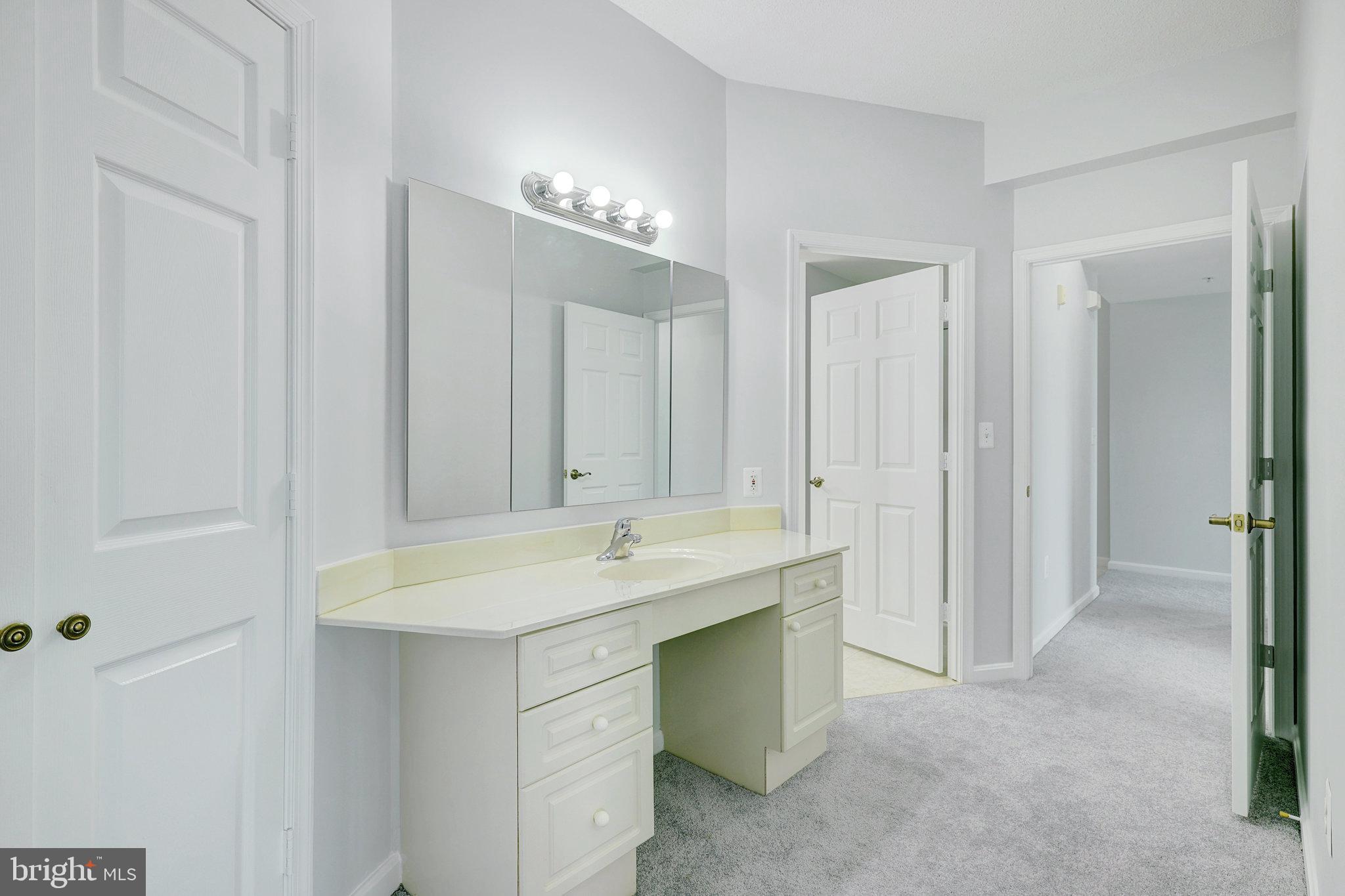 MAGNOLIAS AT LANSDOWNE WOODS - Residential