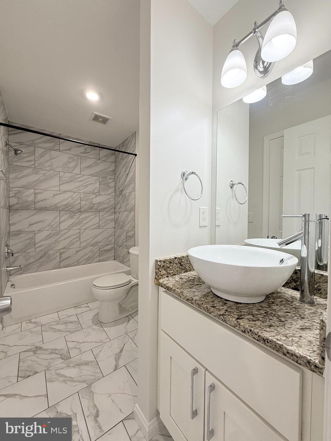 WASHINGTON VILLAGE - Residential Lease