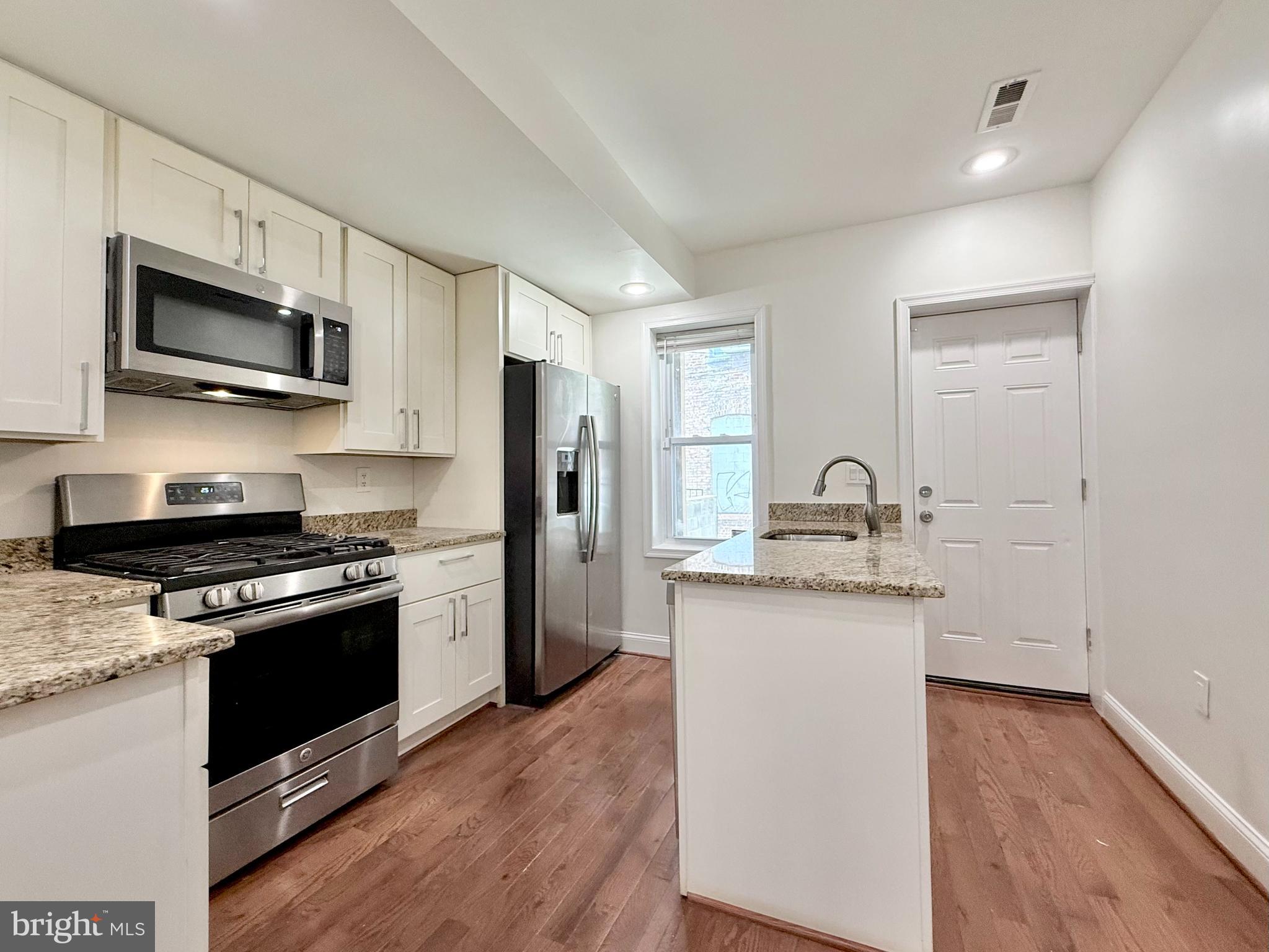 WASHINGTON VILLAGE - Residential Lease