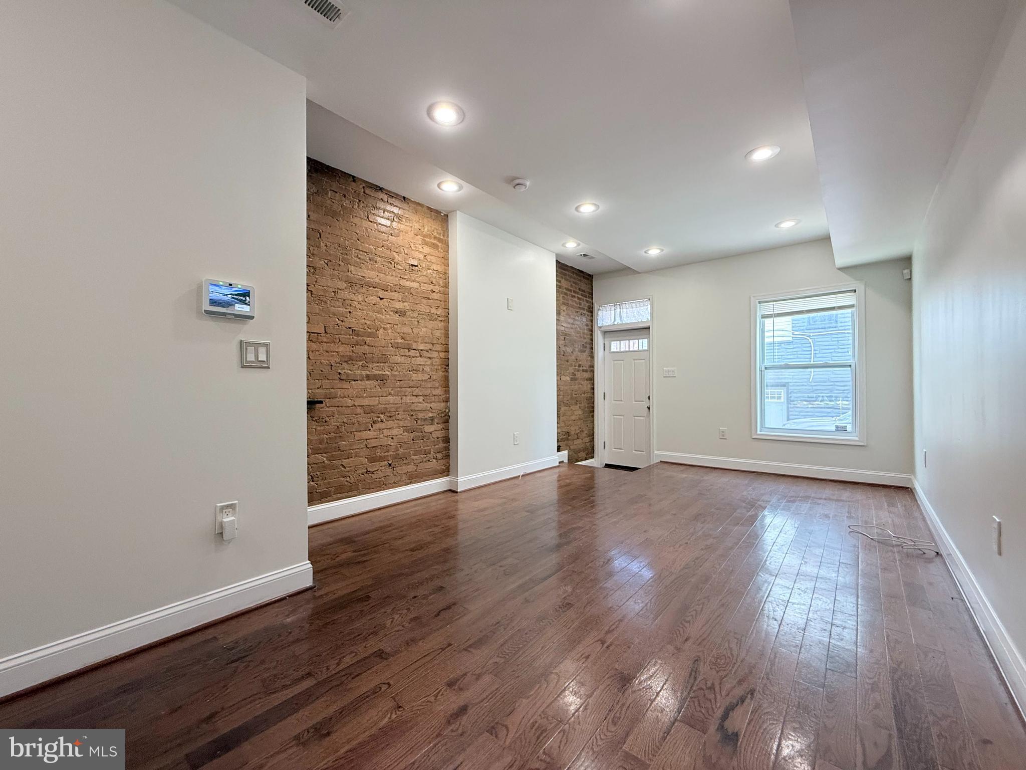 WASHINGTON VILLAGE - Residential Lease