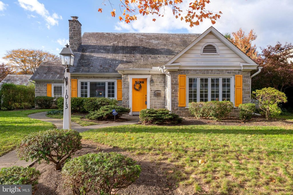 Photo of 1013 Louise Avenue, Lancaster, PA 17601 (MLS # PALA2043152)