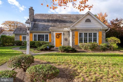 Photo of 1013 Louise Avenue, Lancaster, PA 17601 (MLS # PALA2043152)