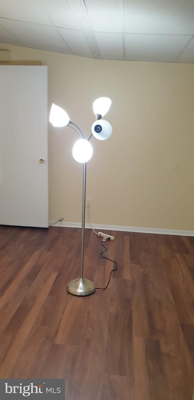 RIGGS HILL - Residential Lease