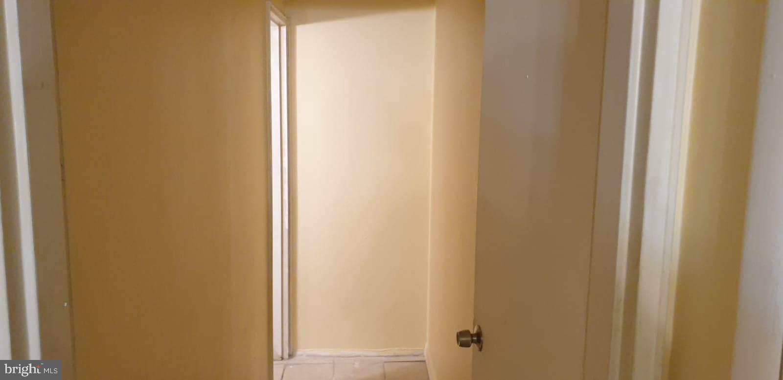 RIGGS HILL - Residential Lease