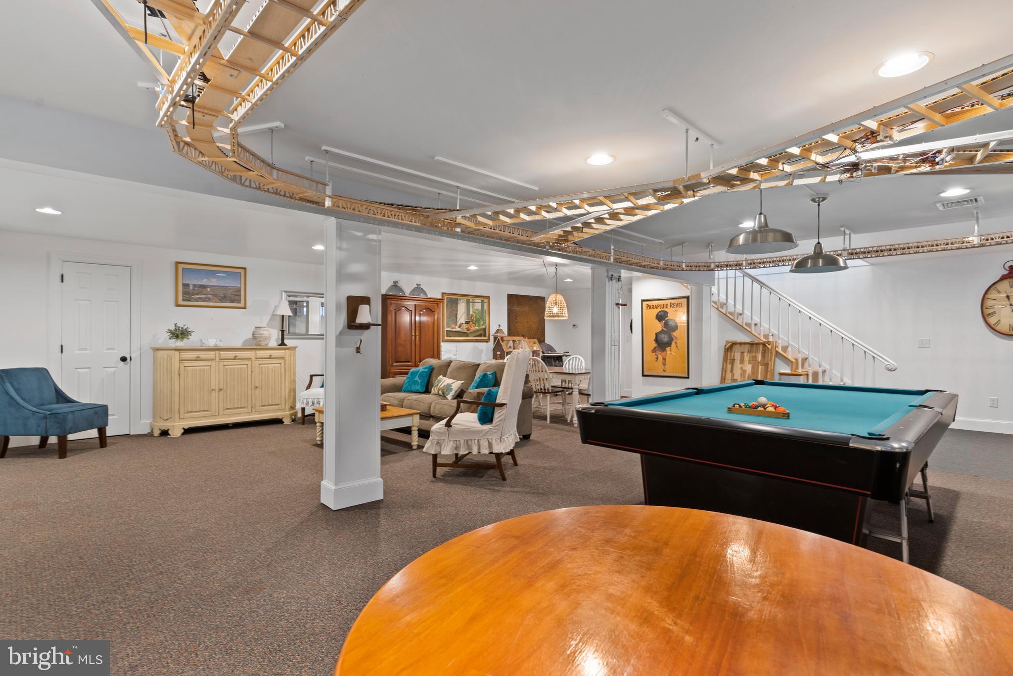 OLD MOORELAND - Residential