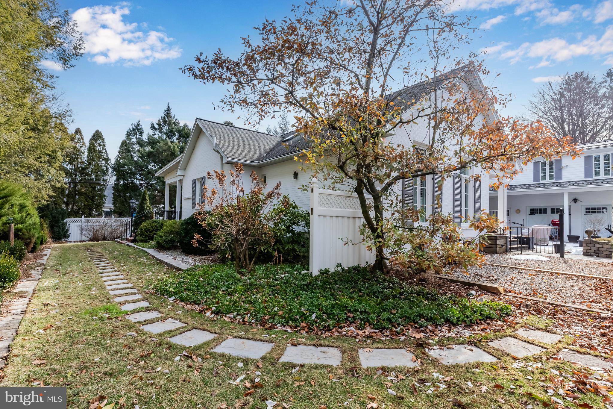 OLD MOORELAND - Residential