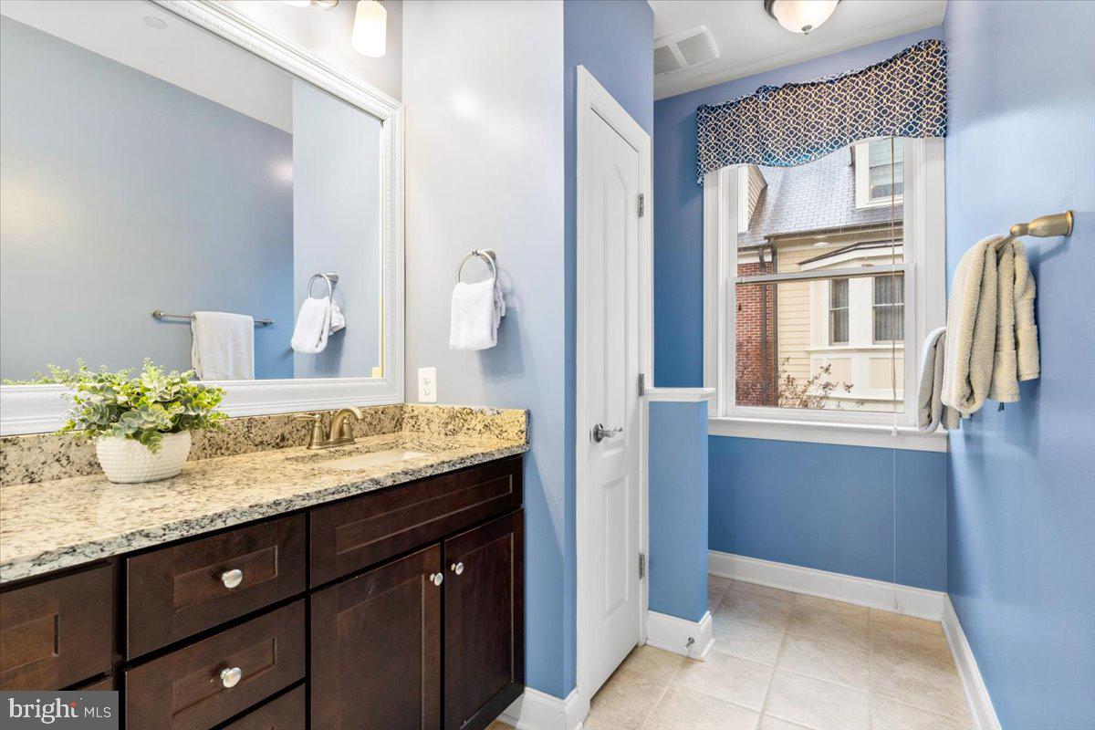 MAXWELL SQUARE - Residential