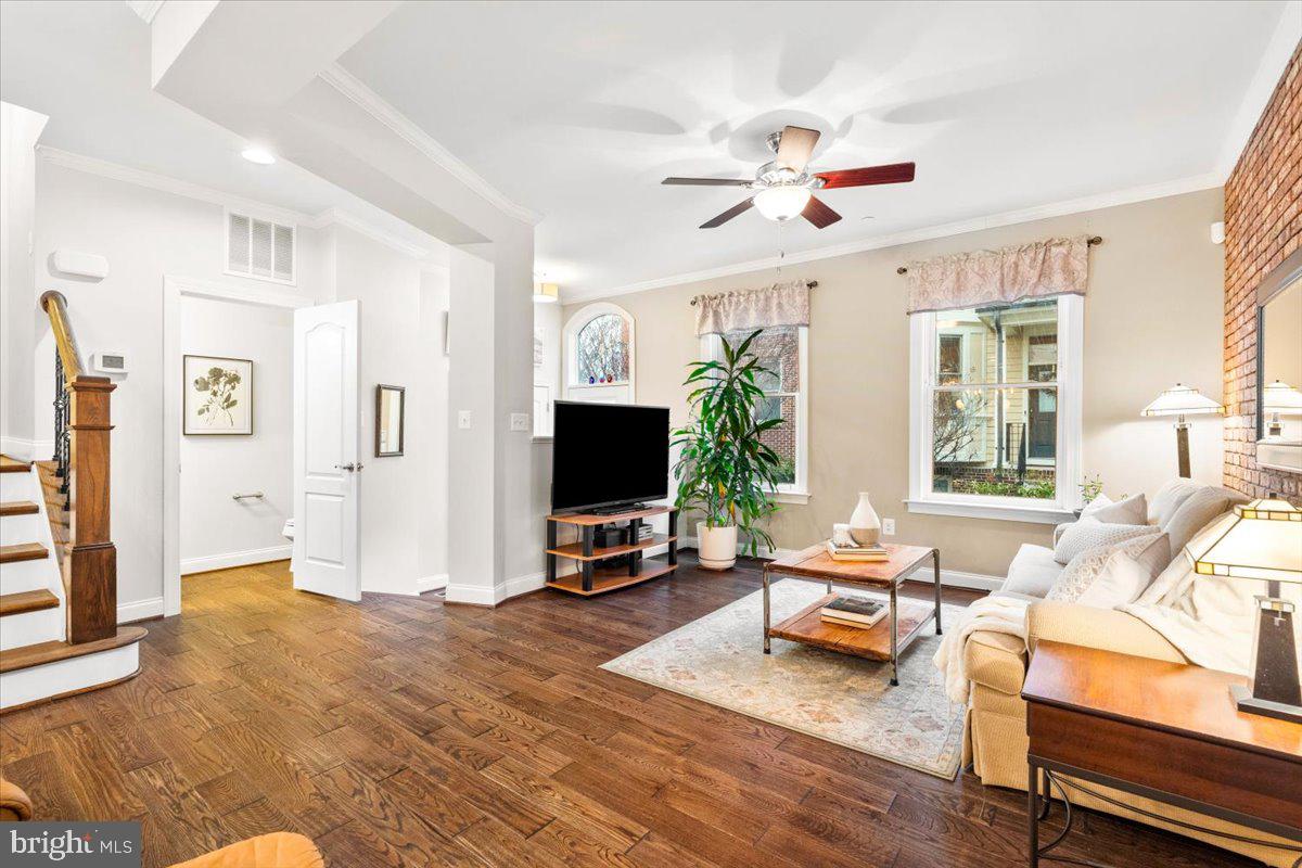 MAXWELL SQUARE - Residential