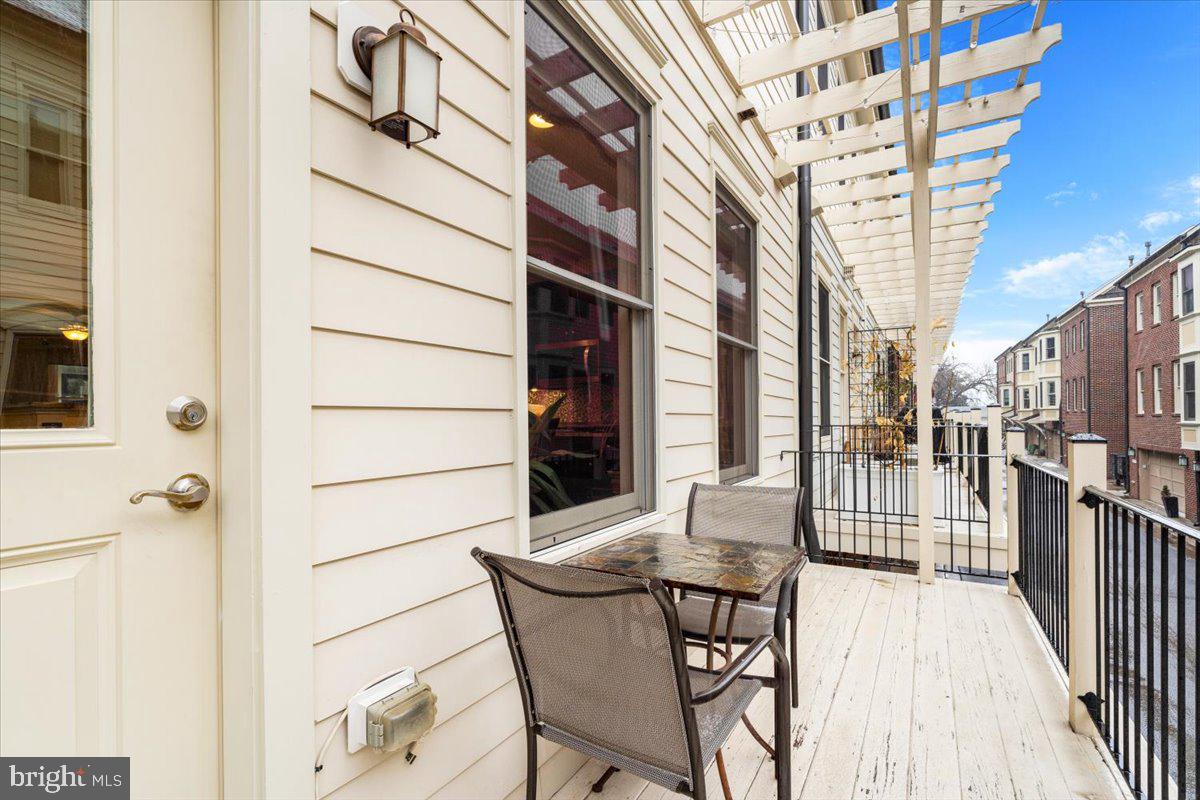 MAXWELL SQUARE - Residential