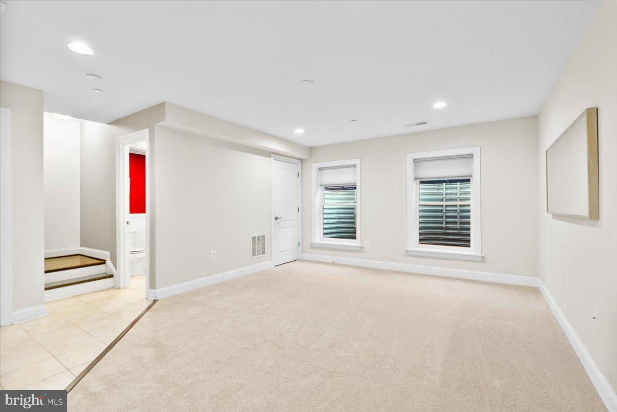 MAXWELL SQUARE - Residential