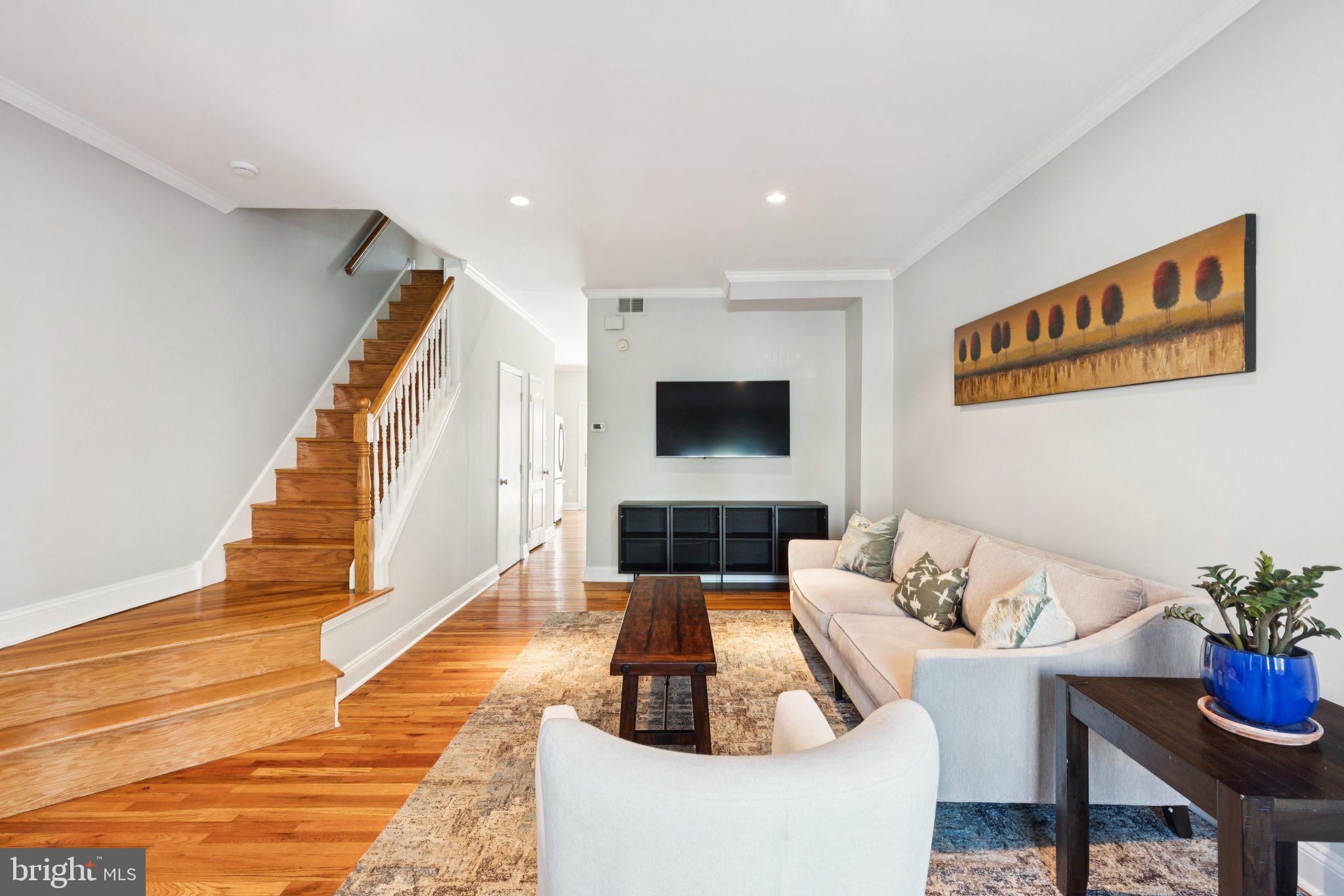 ART MUSEUM AREA - Residential