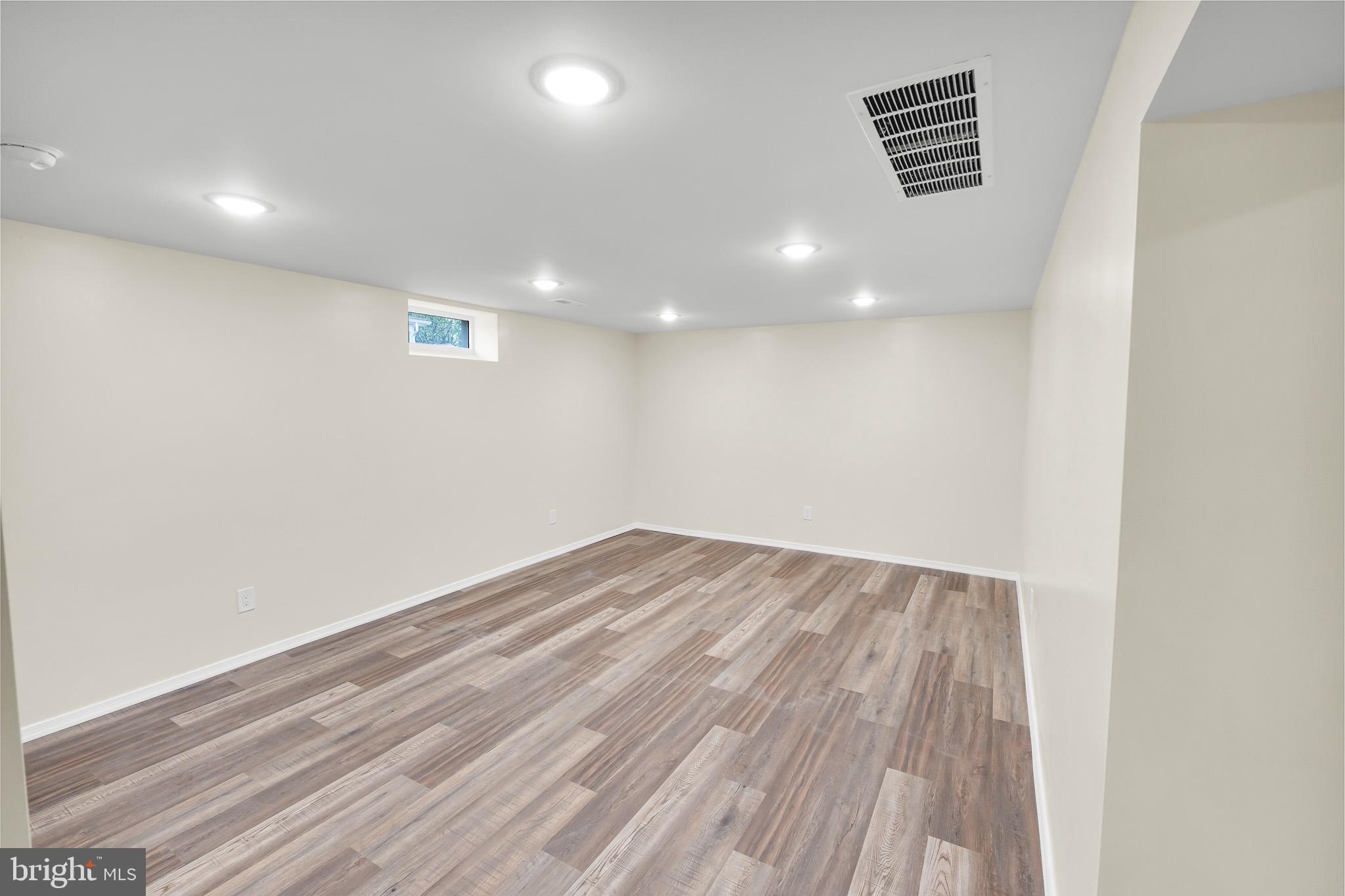 GLENSIDE - Residential