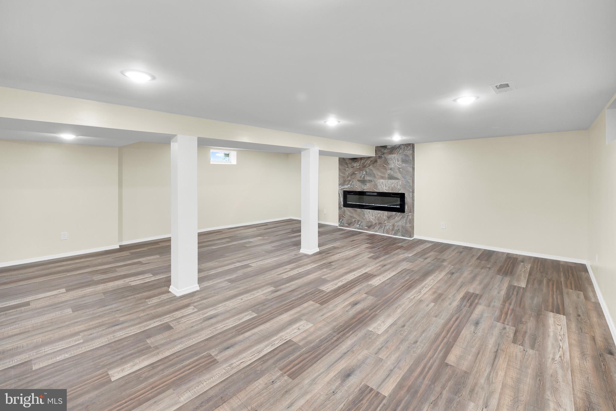 GLENSIDE - Residential