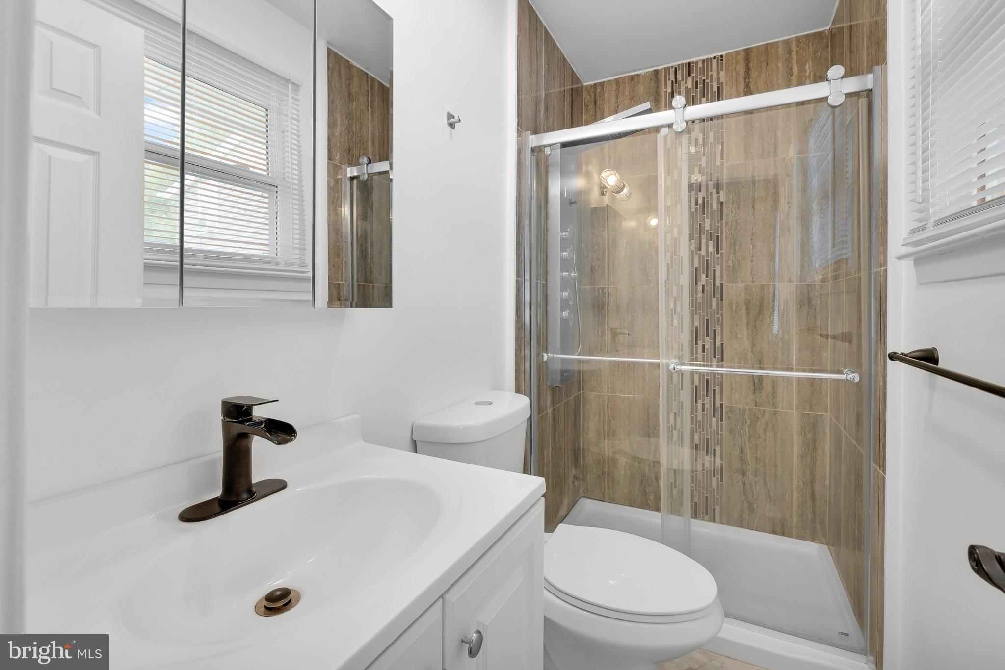 GLENSIDE - Residential