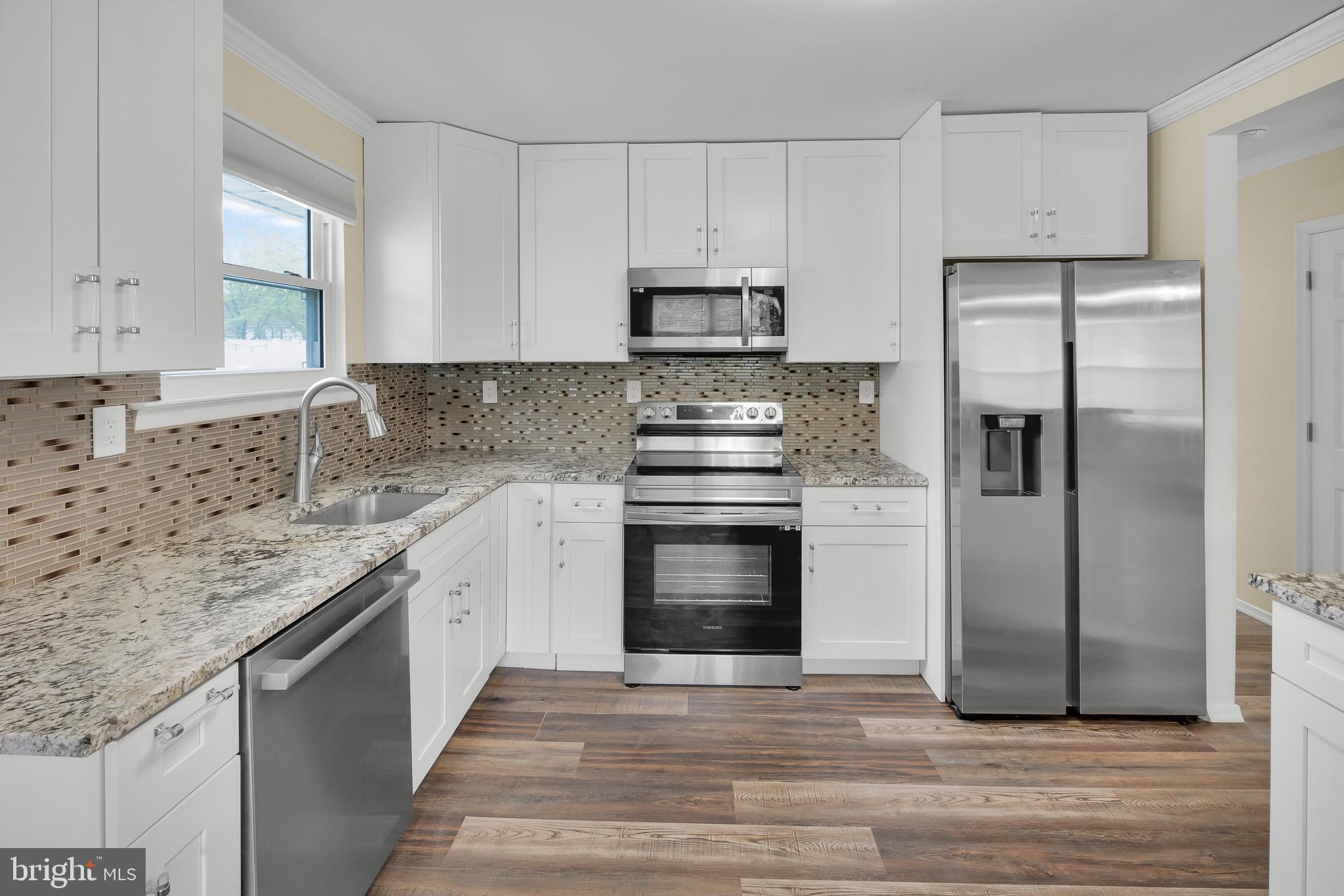 GLENSIDE - Residential