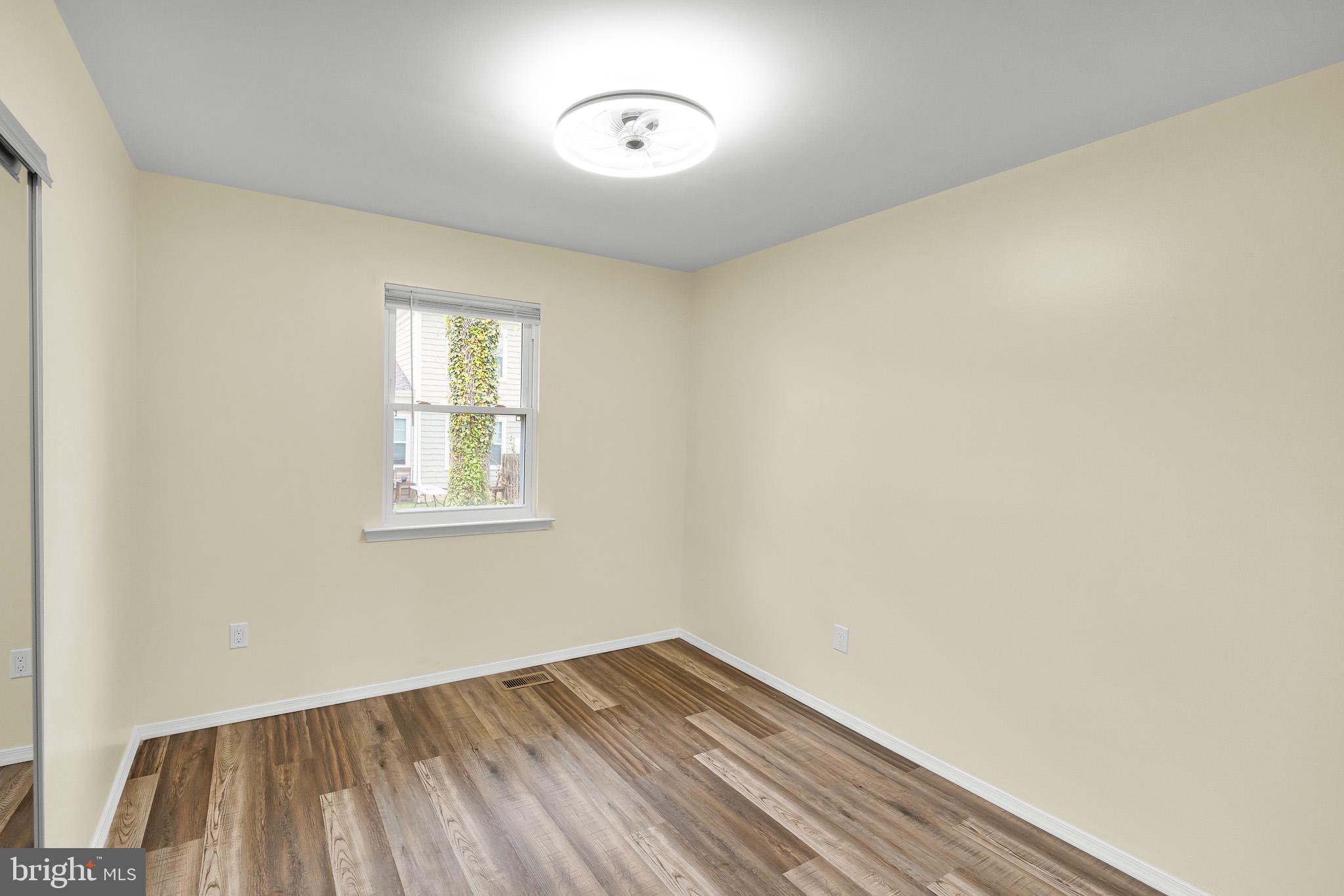 GLENSIDE - Residential