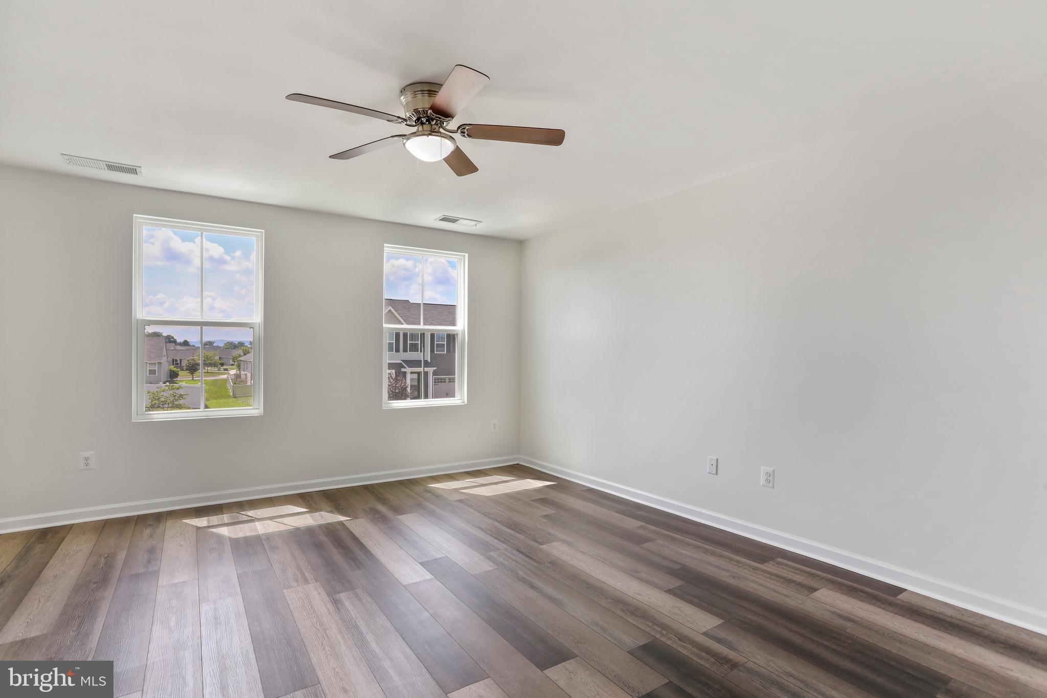 ARCADIA SPRINGS - Residential