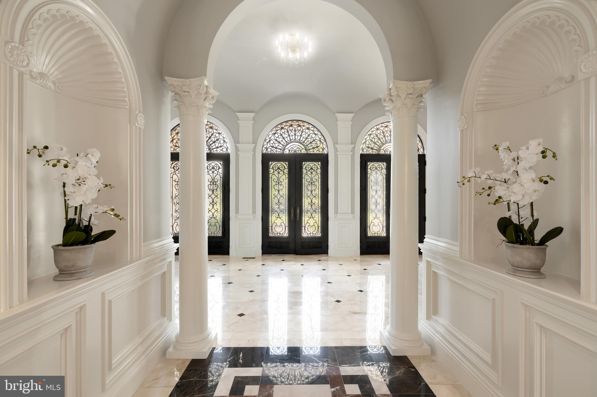 FALCONHURST - Residential