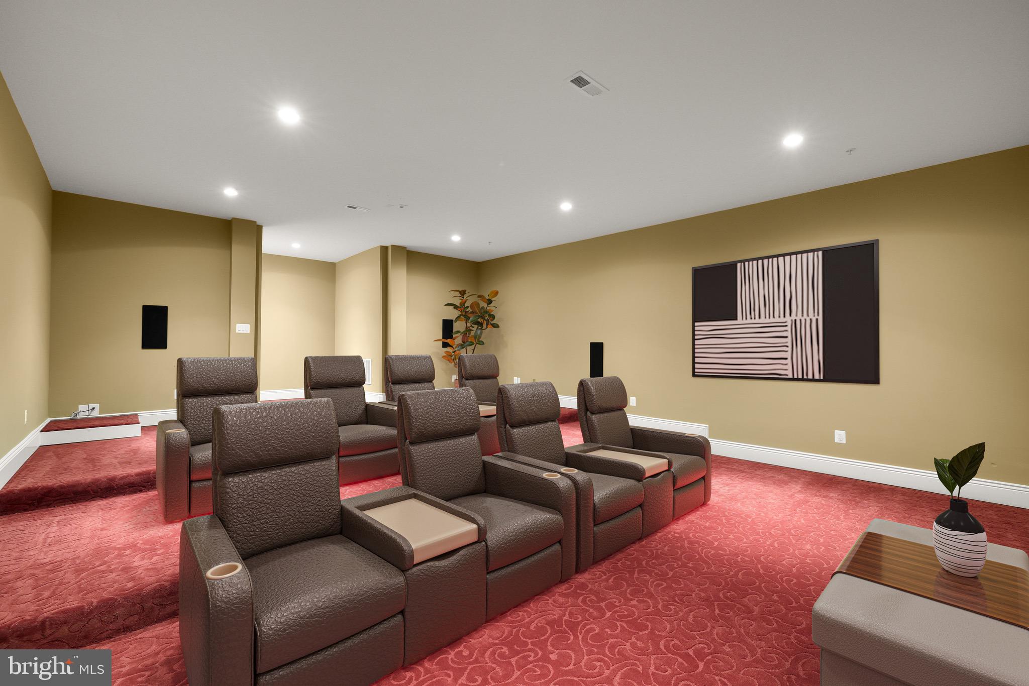 FALCONHURST - Residential