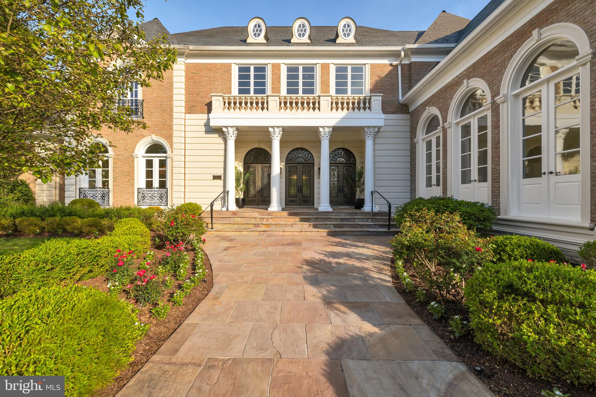 FALCONHURST - Residential