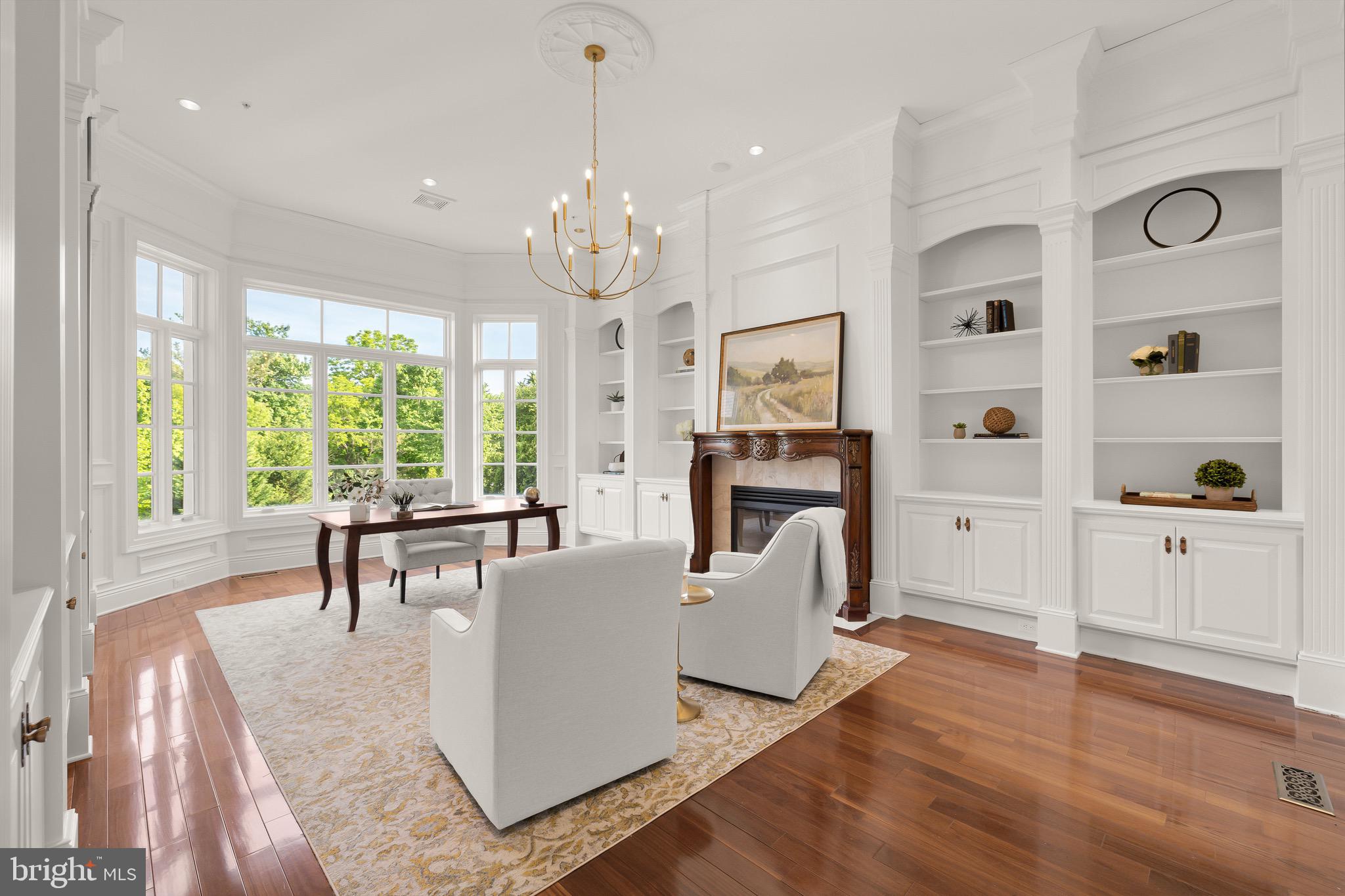 FALCONHURST - Residential