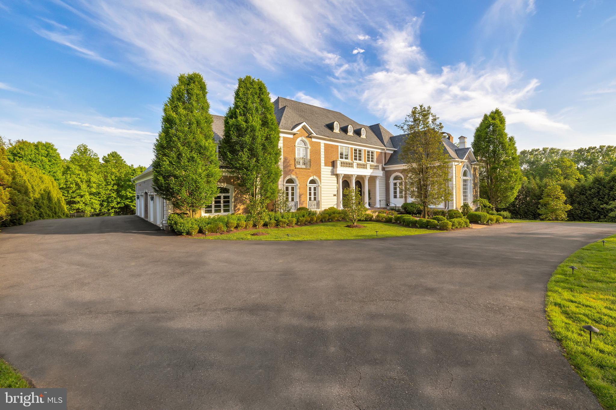 FALCONHURST - Residential