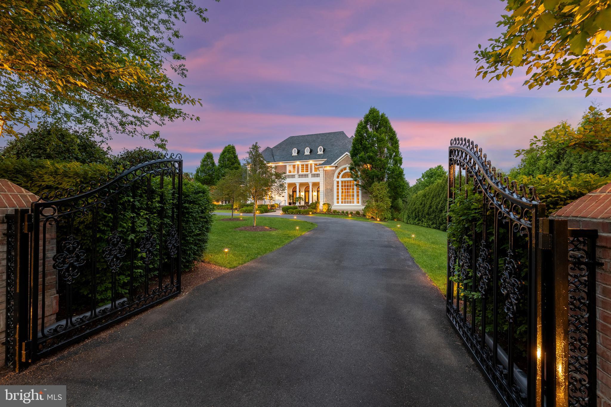 FALCONHURST - Residential